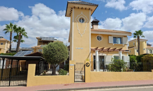 villa-clasic-stijl-prive-zwembad-vrijstaand-mazarron-country-club-murcia-costa-calida-spanje